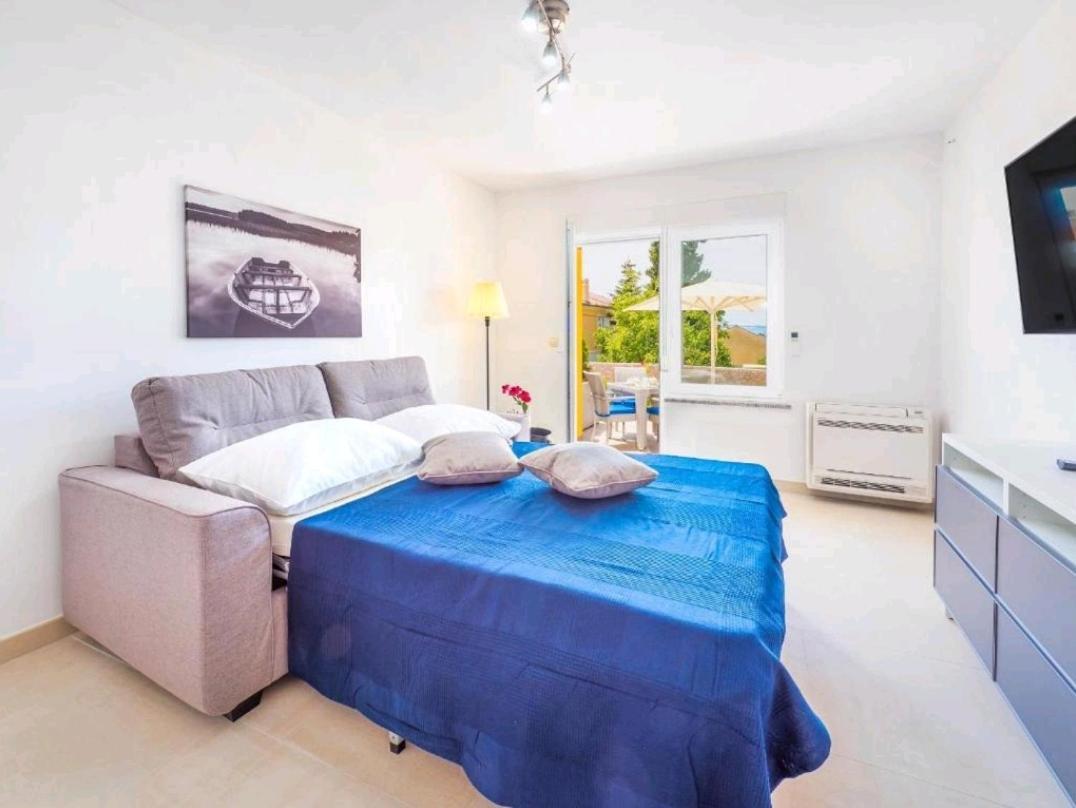 Adriatico Apartment Omisalj Bagian luar foto