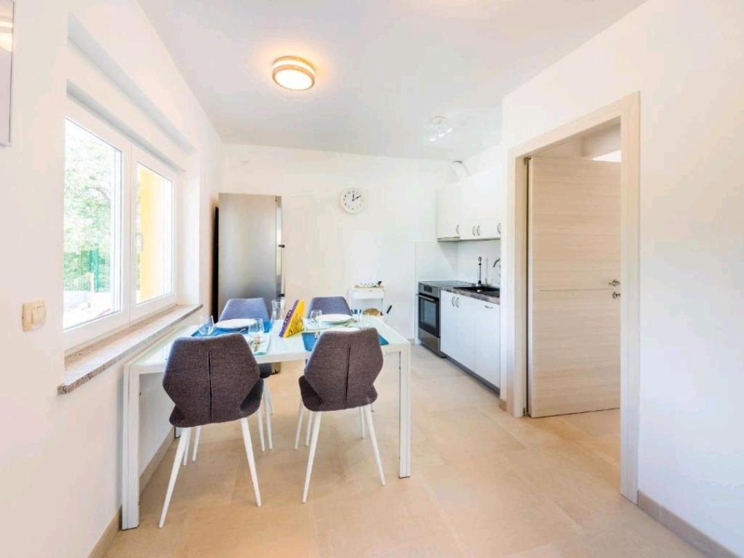 Adriatico Apartment Omisalj Bagian luar foto